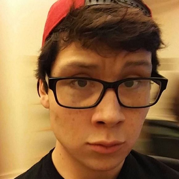 Meet your Posher, Jonathan - Picture 1 of 1